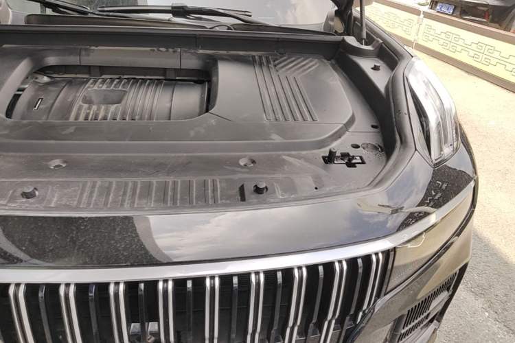 Used Lynk & Co 09  Engine Bay Left