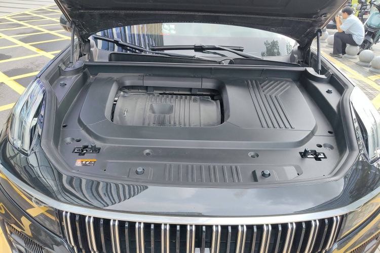 Used Lynk & Co 09 2024 2.0T All-Wheel Drive Global Version 7 Seats Engine Bay