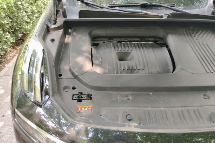 Used Lynk & Co 09 2024 2.0T All-Wheel Drive Global Version 7 Seats Engine Bay Right