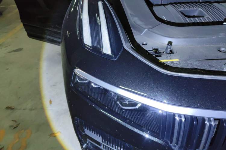 Used Lynk & Co 09 2024 2.0T Four-Wheel Drive Sport Edition Five Seats Engine Bay Right