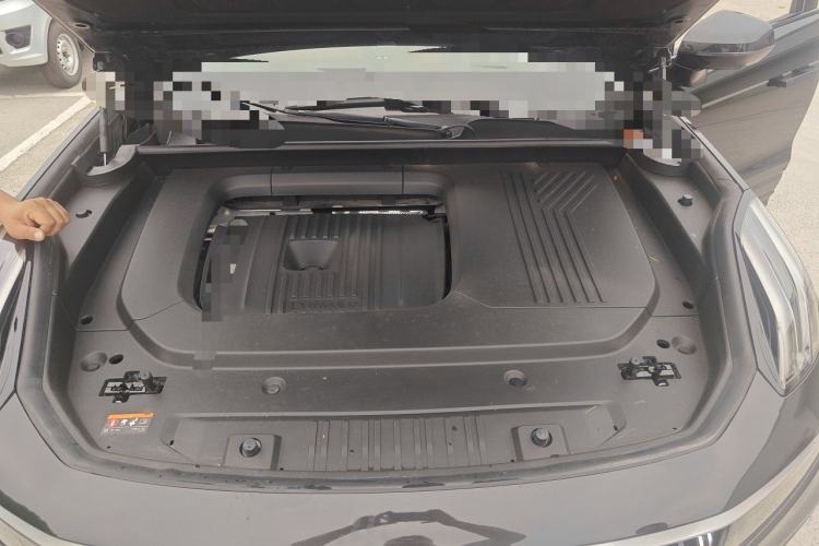 Used Lynk & Co 09 2024 2.0T All-Wheel Drive Global Version 7 Seats Engine Bay