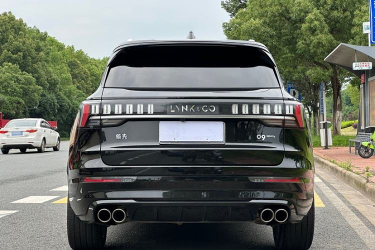 Used Lynk & Co 09 2024 2.0T Four-Wheel Drive Sport Edition Five Seats Exterior 3