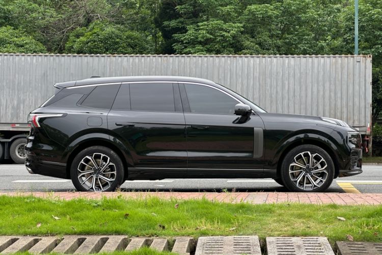 Used Lynk & Co 09 2024 2.0T Four-Wheel Drive Sport Edition Five Seats Exterior 5