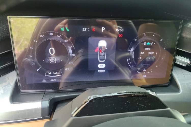 Used Lynk & Co 09 2024 2.0T Four-Wheel Drive Sport Edition Five Seats Instrument Cluster