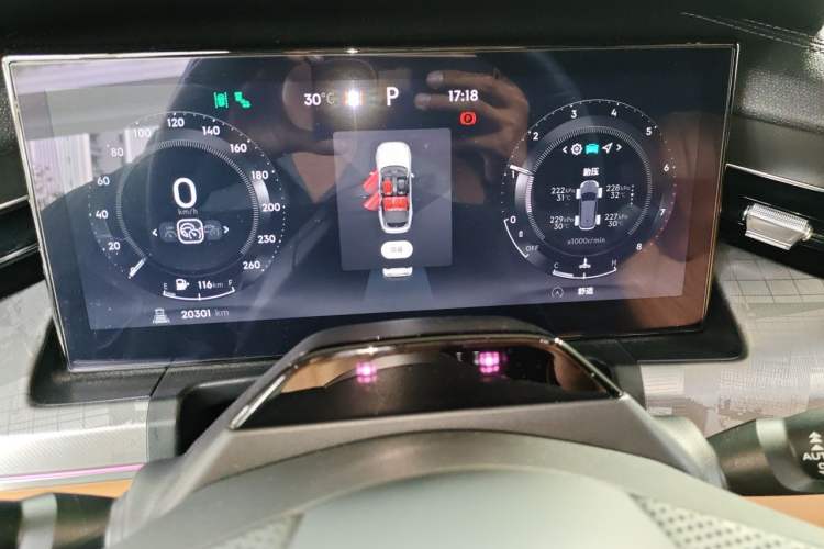 Used Lynk & Co 09 2024 2.0T Four-Wheel Drive Sport Edition Five Seats Instrument Cluster