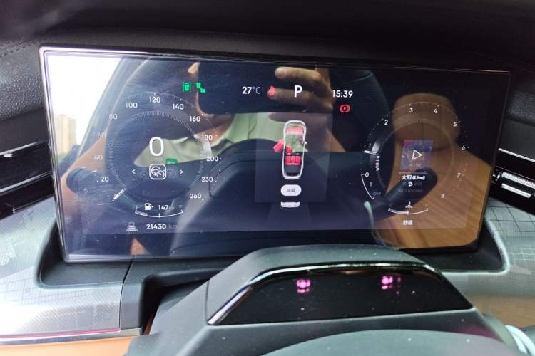 Used Lynk & Co 09 2024 2.0T Four-Wheel Drive Sport Edition Five Seats Instrument Cluster