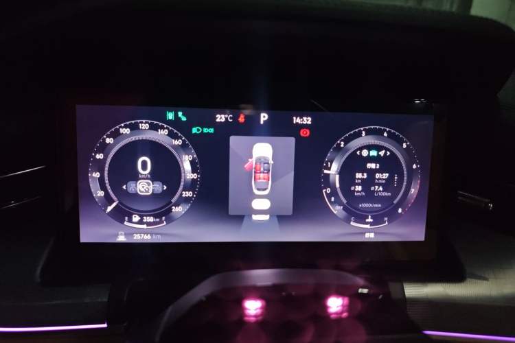 Used Lynk & Co 09 2024 2.0T Four-Wheel Drive Sport Edition Five Seats Instrument Cluster