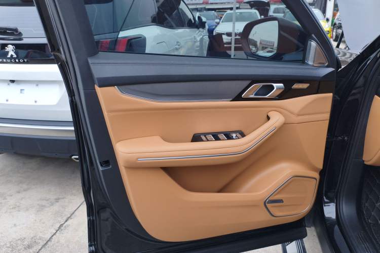 Used Lynk & Co 09 2024 2.0T Four-Wheel Drive Sport Edition Five Seats Left Front Door Interior