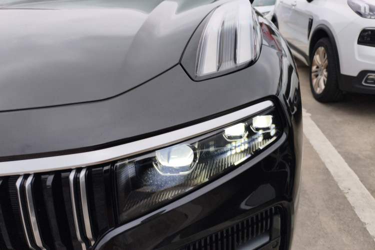 Used Lynk & Co 09 2024 2.0T Four-Wheel Drive Sport Edition Five Seats Left Front Headlight