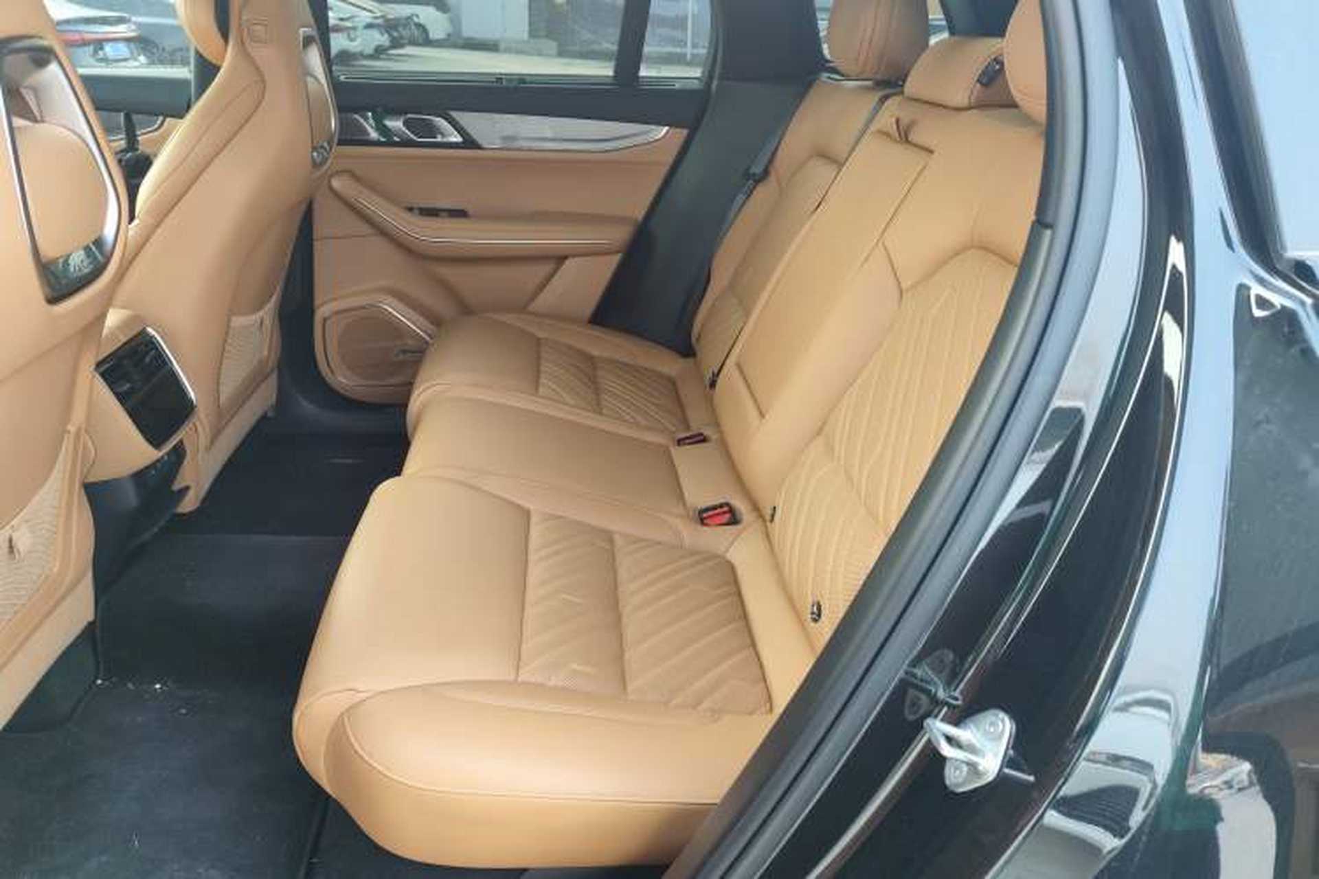 Used Lynk & Co 09 2024 2.0T Four-Wheel Drive Sport Edition Five Seats Left Rear Seat