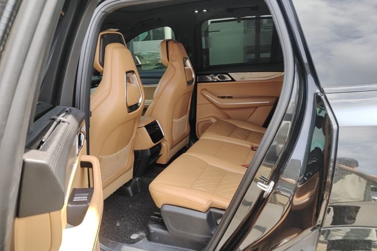 Used Lynk & Co 09  Left Rear Seat