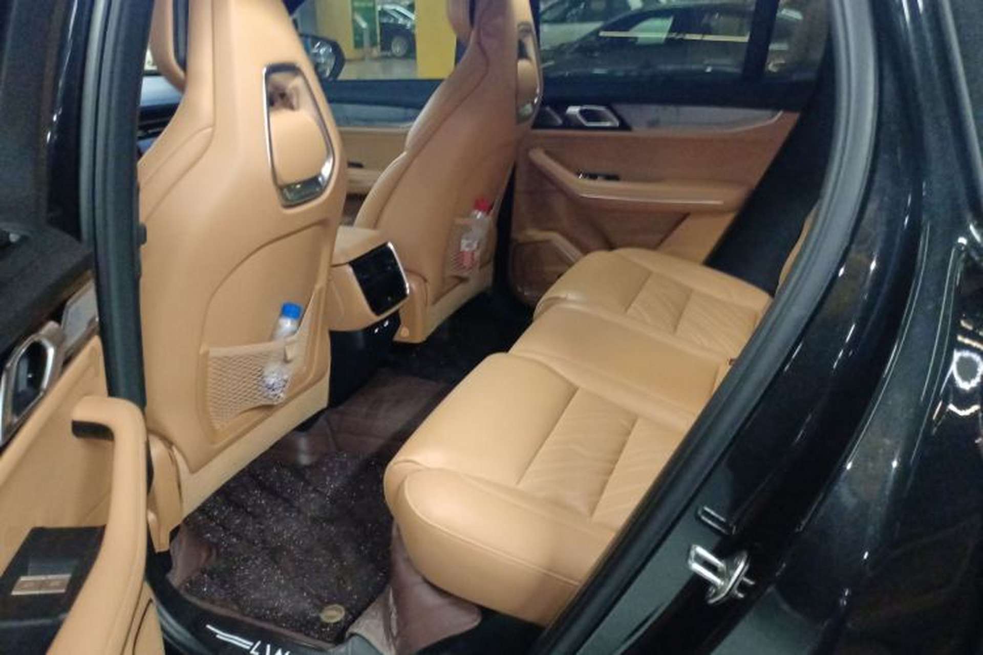 Used Lynk & Co 09 2024 2.0T Four-Wheel Drive Sport Edition Five Seats Left Rear Seat
