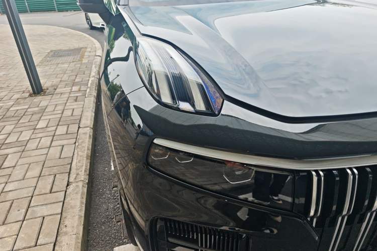 Used Lynk & Co 09 2024 2.0T Four-Wheel Drive Sport Edition Five Seats Right Front Headlight