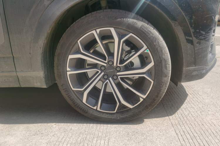 Used Lynk & Co 09 2024 2.0T All-Wheel Drive Global Version 7 Seats Right Front Wheel Hub