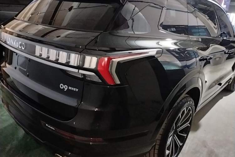 Used Lynk & Co 09 2024 2.0T Four-Wheel Drive Sport Edition Five Seats Right Rear Taillight