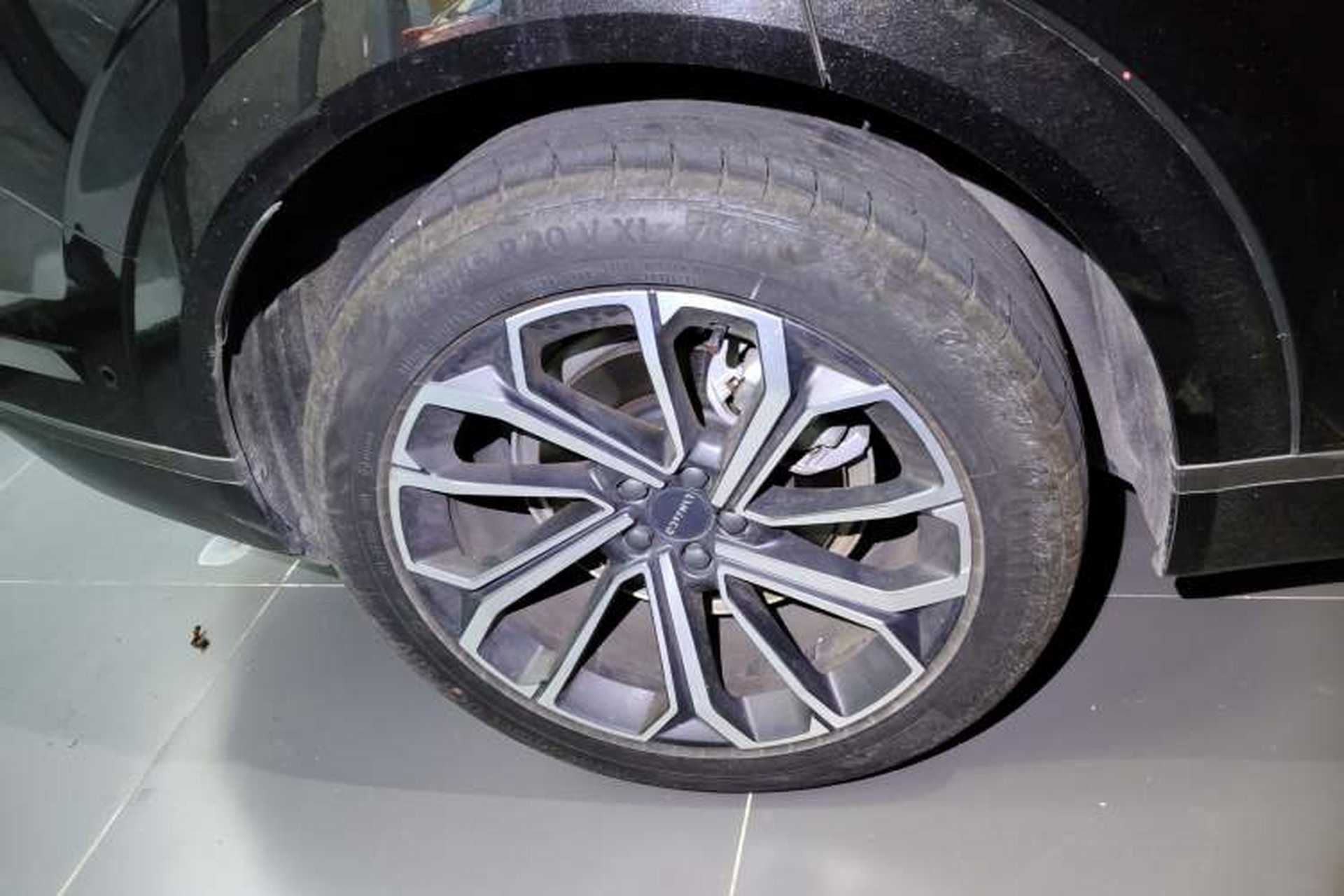 Used Lynk & Co 09 2024 2.0T All-Wheel Drive Global Version 7 Seats Right Rear Wheel Hub
