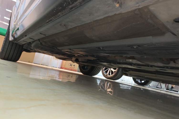 Used Lynk & Co 09 2024 2.0T Four-Wheel Drive Sport Edition Five Seats Right Side Sill