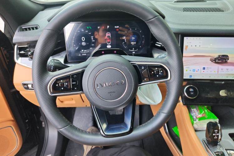 Used Lynk & Co 09 2024 2.0T Four-Wheel Drive Sport Edition Five Seats Steering Wheel