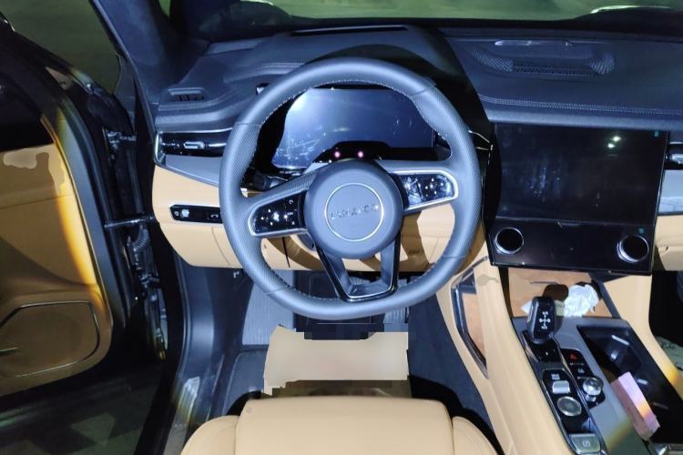 Used Lynk & Co 09 2024 2.0T Four-Wheel Drive Sport Edition Five Seats Steering Wheel
