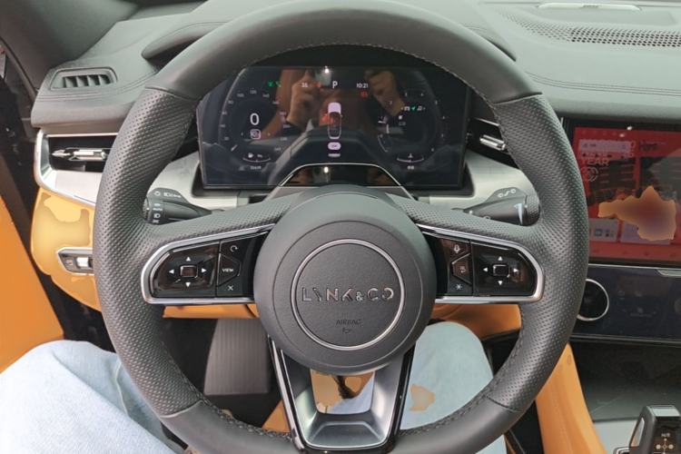 Used Lynk & Co 09 2024 2.0T Four-Wheel Drive Sport Edition Five Seats Steering Wheel
