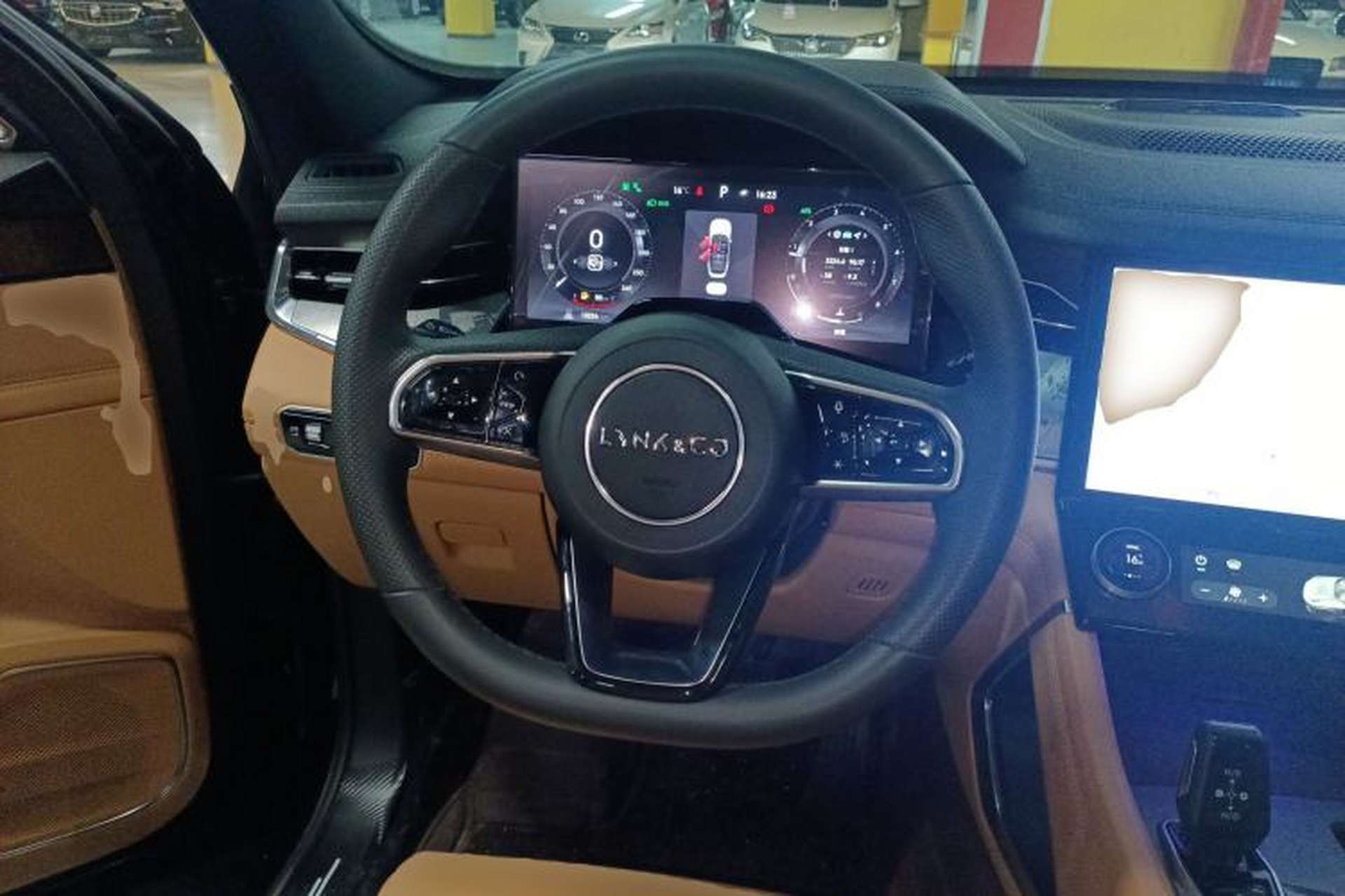 Used Lynk & Co 09 2024 2.0T Four-Wheel Drive Sport Edition Five Seats Steering Wheel