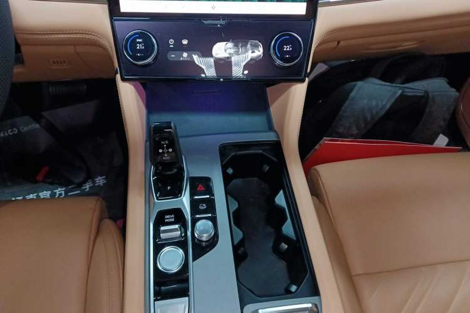 Used Lynk & Co 09 2024 2.0T Four-Wheel Drive Sport Edition Five Seats Gear Lever