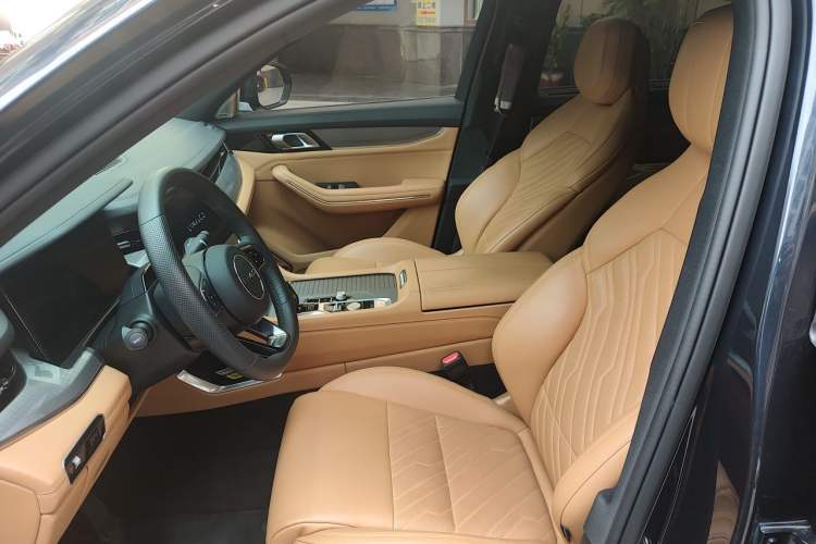 Used Lynk & Co 09 2024 2.0T All-Wheel Drive Global Version 7 Seats Left Front Seat
