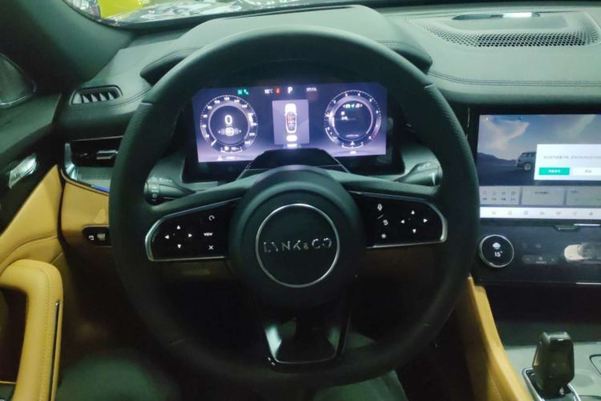 Used Lynk & Co 09 2024 2.0T All-Wheel Drive Global Version 7 Seats Steering Wheel