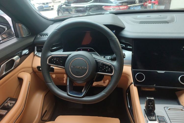 Used Lynk & Co 09 2024 2.0T All-Wheel Drive Global Version 7 Seats Steering Wheel