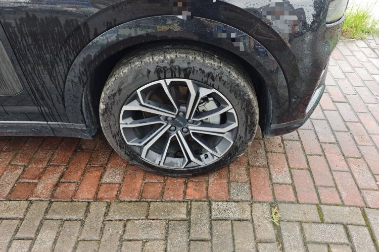 Used Lynk & Co 09 2024 2.0T Four-Wheel Drive Sport Edition Five Seats Right Front Wheel Hub