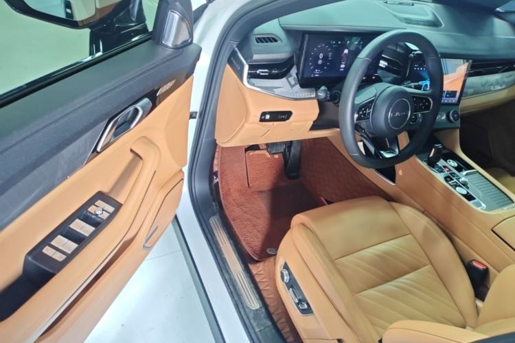 Used Lynk & Co 09 2024 2.0T All-Wheel Drive Global Version 7 Seats Driver Seat
