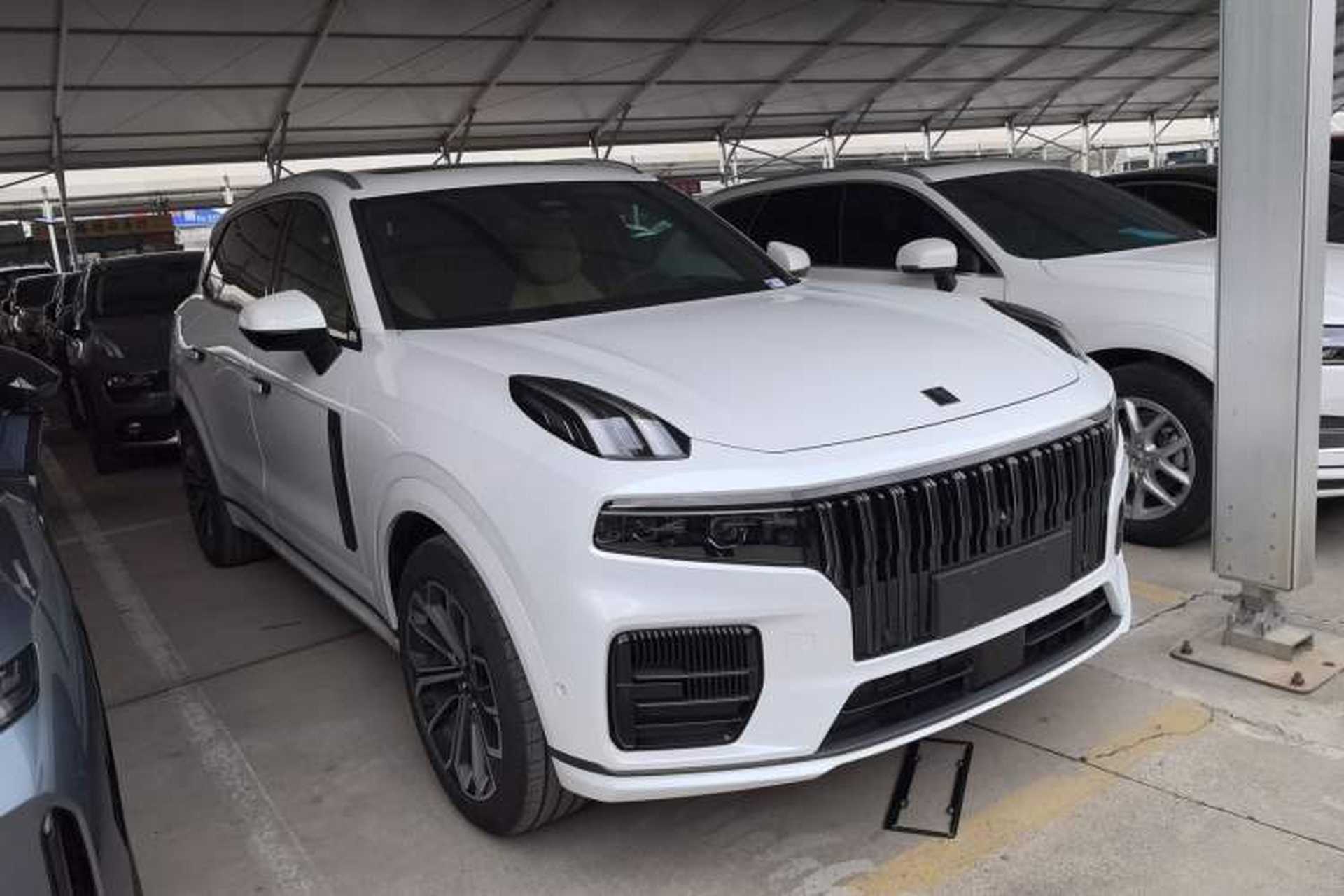 Used Lynk & Co 09 2024 2.0T Four-Wheel Drive Sport Edition Five Seats Exterior 2