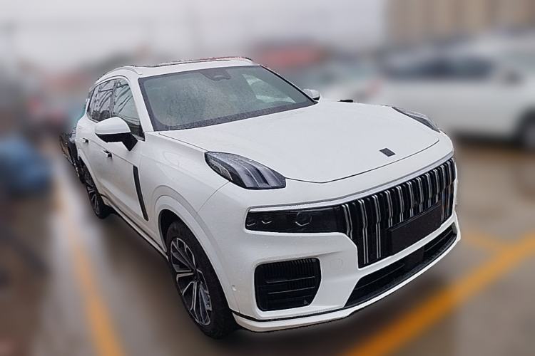 Used Lynk & Co 09 2024 2.0T Four-Wheel Drive Sport Edition Five Seats Front Right 45 Deg