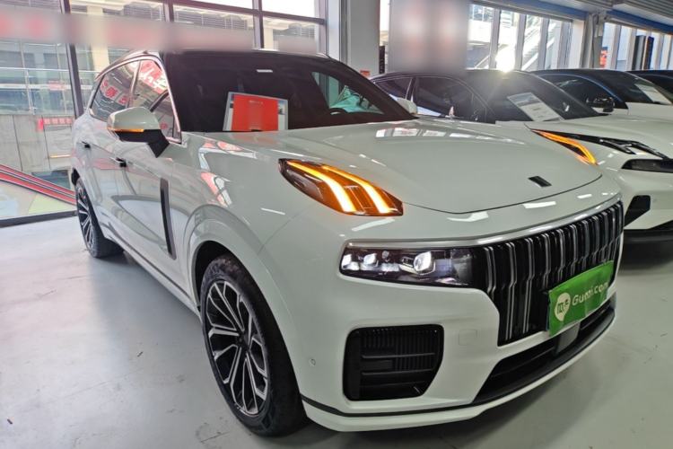 Used Lynk & Co 09 2024 2.0T All-Wheel Drive Global Version 7 Seats Front Right 45 Deg