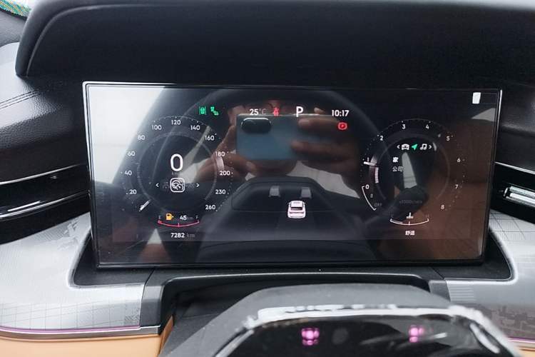 Used Lynk & Co 09 2024 2.0T Four-Wheel Drive Sport Edition Five Seats Instrument Cluster