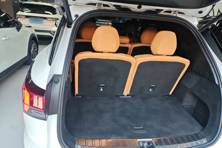 Used Lynk & Co 09 2024 2.0T All-Wheel Drive Global Version 7 Seats Trunk