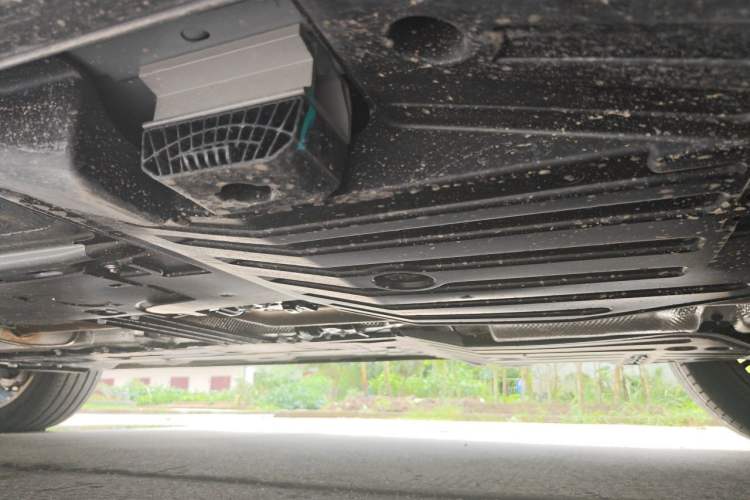 Used Lynk & Co 09 2026 Model 2.0T Four-Wheel Drive Exploration Edition Ultra Chassis Rear Left