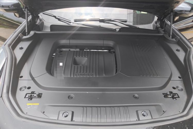 Used Lynk & Co 09 2026 Model 2.0T Four-Wheel Drive Exploration Edition Ultra Engine Bay