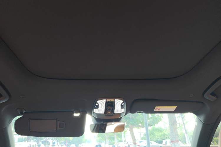 Used Lynk & Co 09 2026 Model 2.0T Four-Wheel Drive Exploration Edition Ultra Headliner