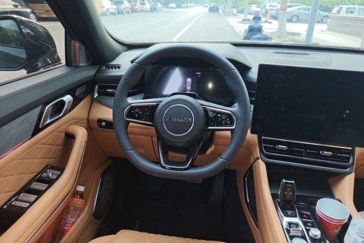 Used Lynk & Co 09 2026 Model 2.0T Four-Wheel Drive Exploration Edition Ultra Steering Wheel