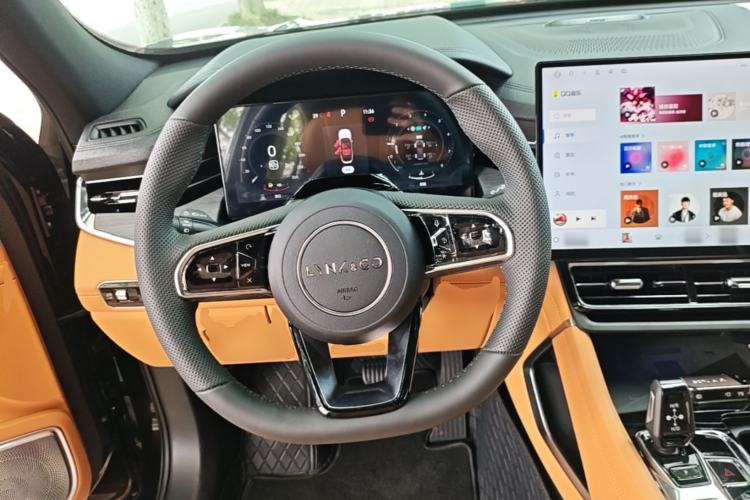 Used Lynk & Co 09 2026 Model 2.0T Four-Wheel Drive Exploration Edition Ultra Steering Wheel