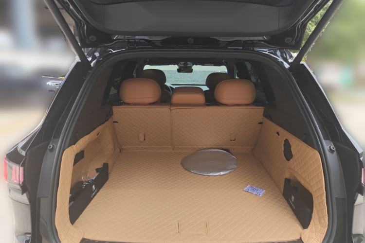 Used Lynk & Co 09 2026 Model 2.0T Four-Wheel Drive Exploration Edition Ultra Trunk