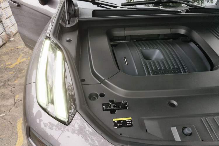 Used Lynk & Co 09 2026 Model 2.0T Four-Wheel Drive Exploration Edition Ultra Engine Bay Right