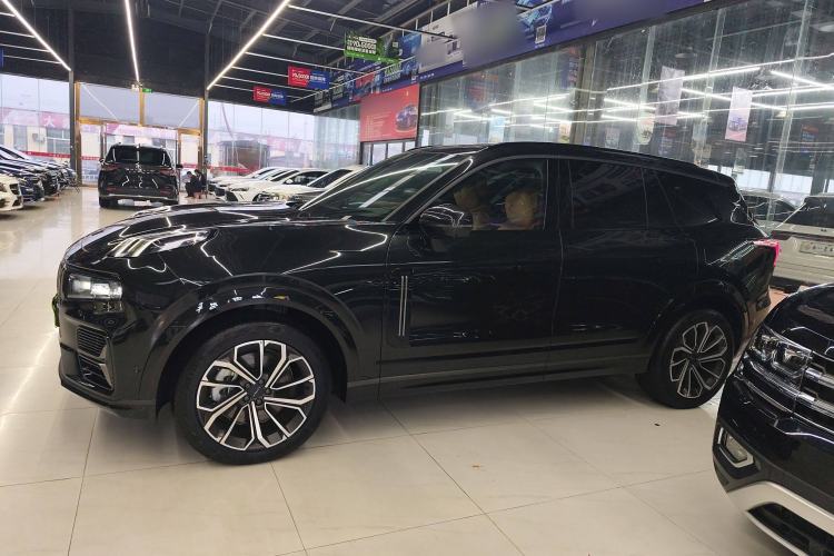 Used Lynk & Co 09 EM-P 2025 2.0TD EM-P Four-Wheel Drive Max Five Seats Left Side