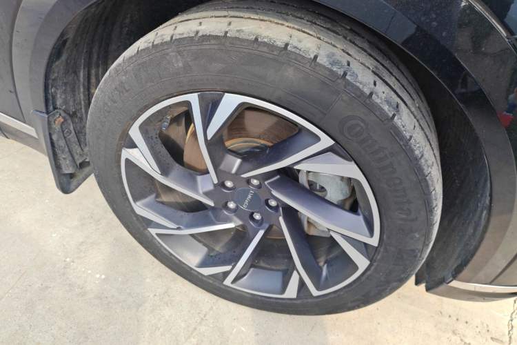 Used Lynk & Co 09 EM-P 2021 2.0T PHEV Halo Seven-Seater Right Front Wheel Hub