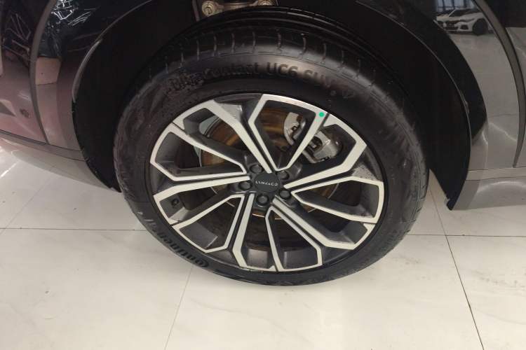 Used Lynk & Co 09 EM-P 2025 2.0TD EM-P Four-Wheel Drive Max Five Seats Right Rear Wheel Hub