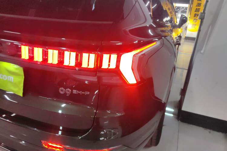 Used Lynk & Co 09 EM-P 2024 2.0TD EM-P Four-Wheel Drive ULTRA Six-Seater Right Rear Taillight