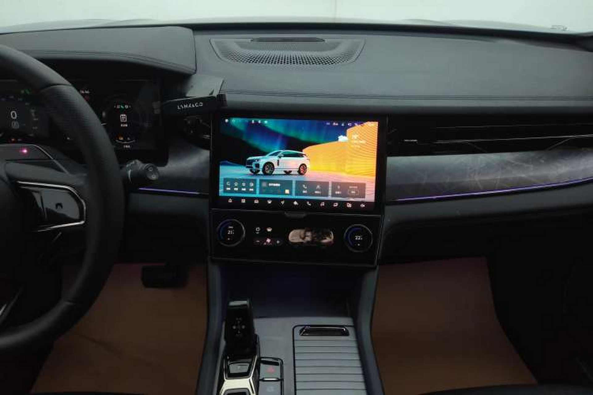 Used Lynk & Co 09 EM-P 2021 2.0T PHEV Halo Six-Seater Audio And AC Panel