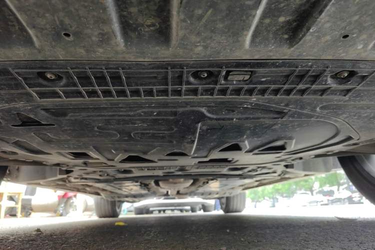 Used Lynk & Co 09 EM-P 2021 2.0T PHEV Ultra Six-Seater Chassis Front