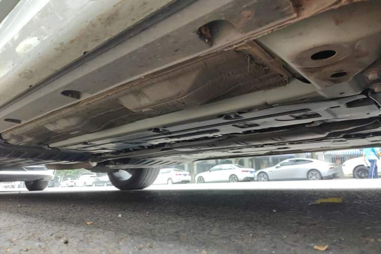 Used Lynk & Co 09 EM-P 2021 2.0T PHEV Ultra Six-Seater Chassis Front Right